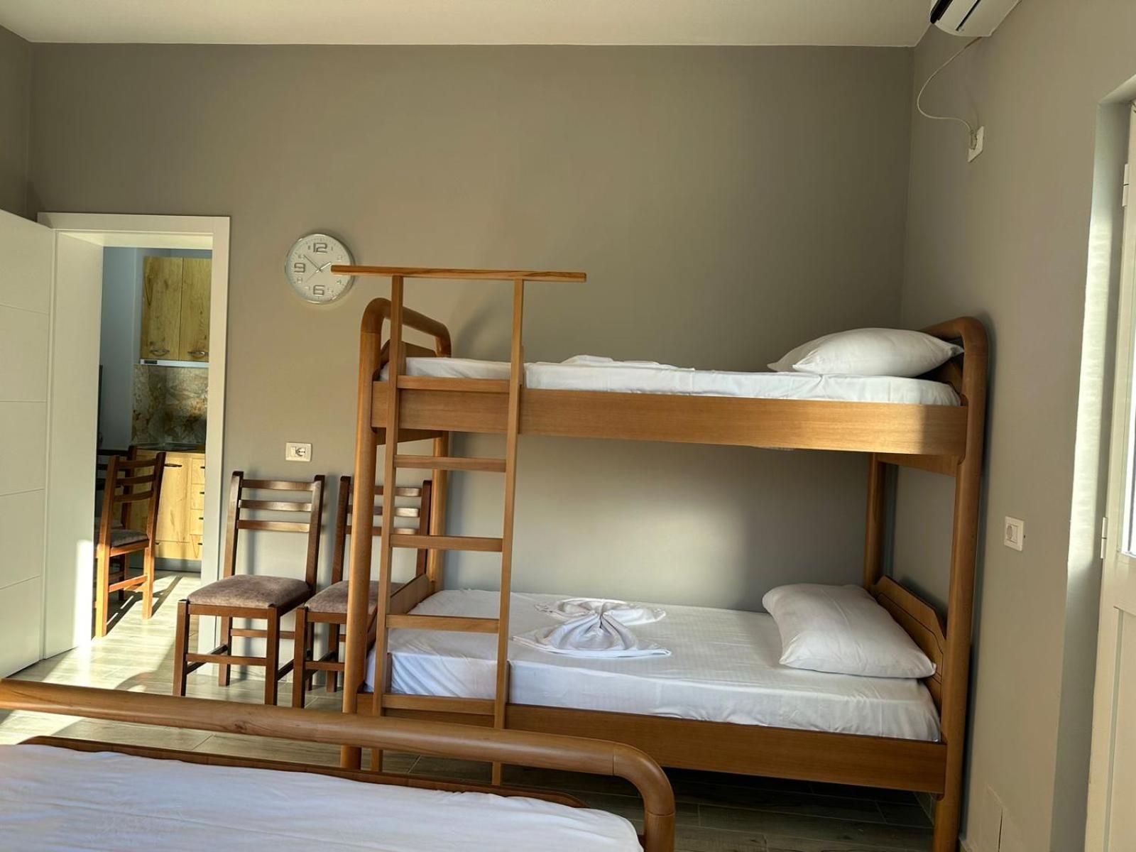 Xhiro N'Shkoder Apartments ภายนอก รูปภาพ
