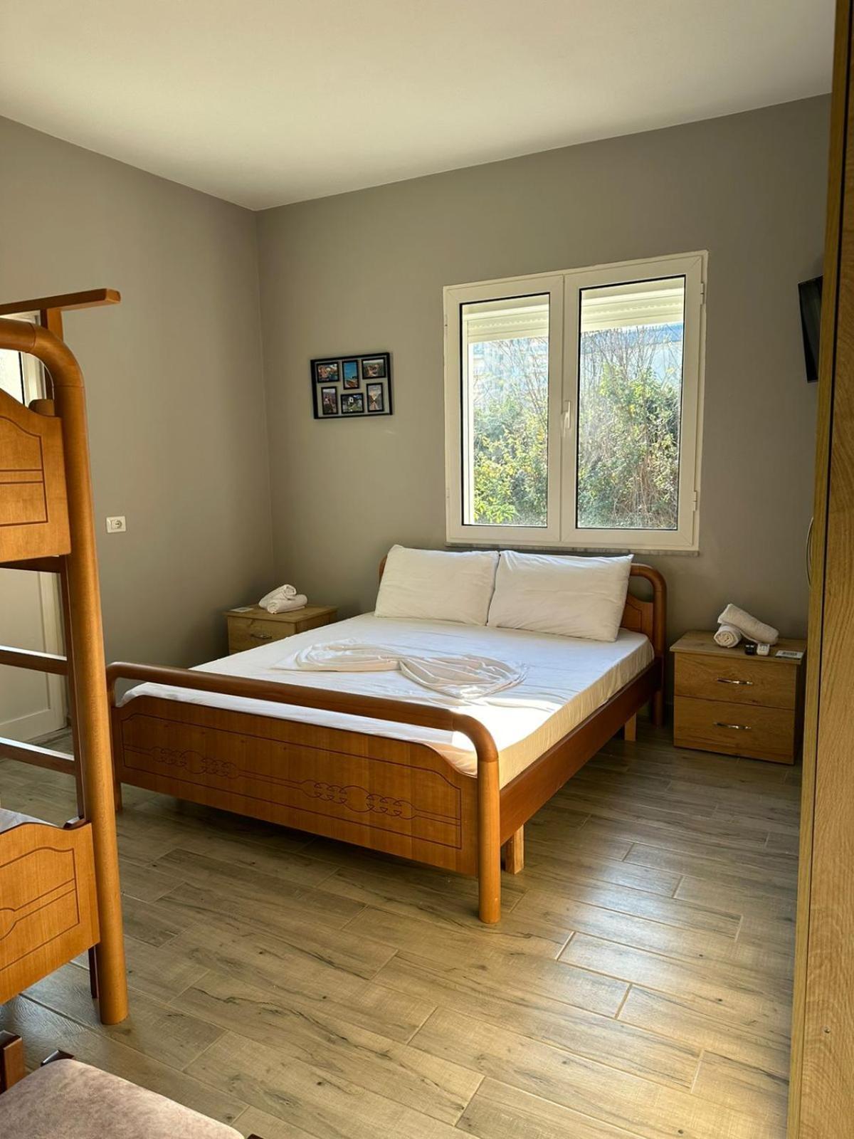 Xhiro N'Shkoder Apartments ภายนอก รูปภาพ