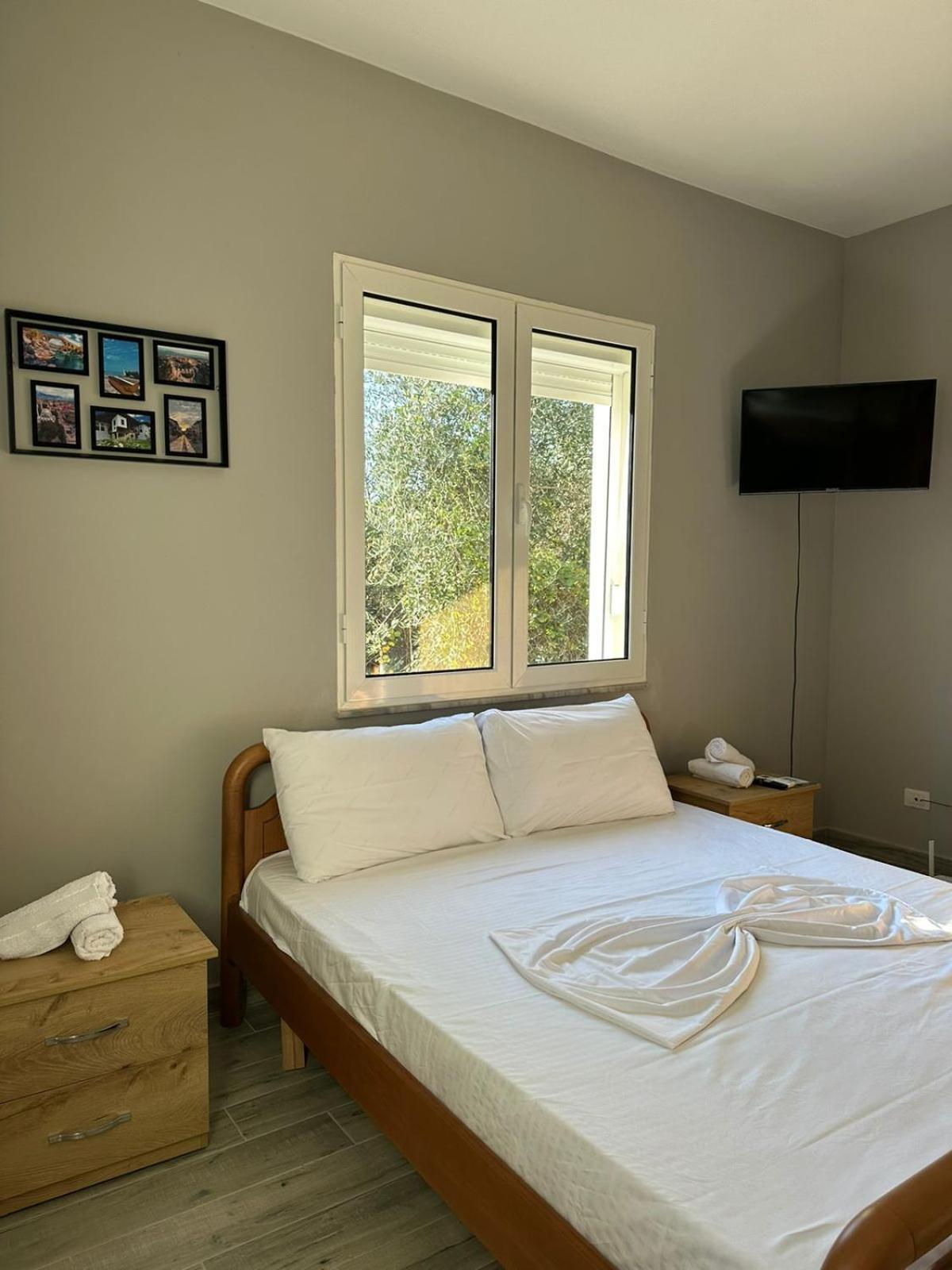 Xhiro N'Shkoder Apartments ภายนอก รูปภาพ
